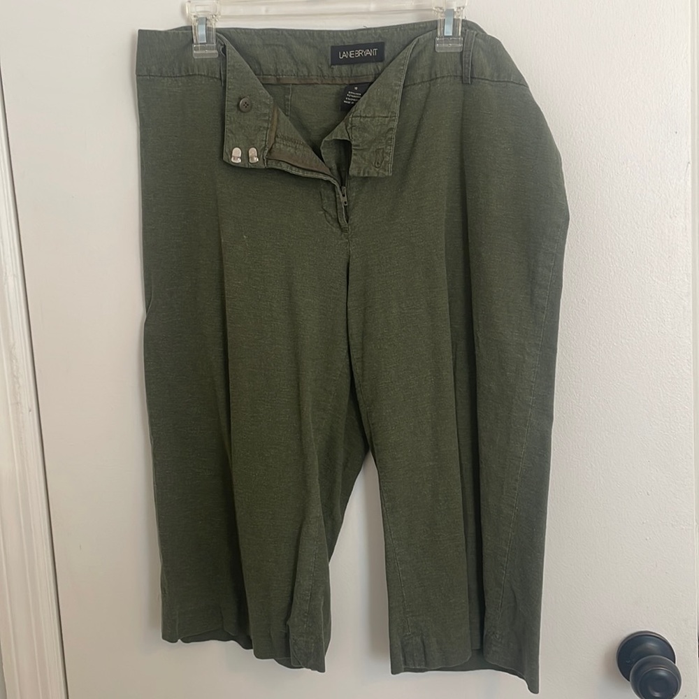 Lane Bryant army green linen capris size 18